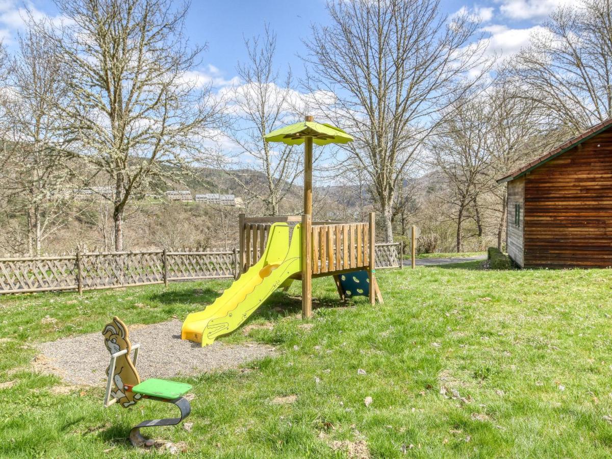 Vacanceole - Les Chalets De La Chazotte Saint-Jacques-dʼAmbur Exterior foto