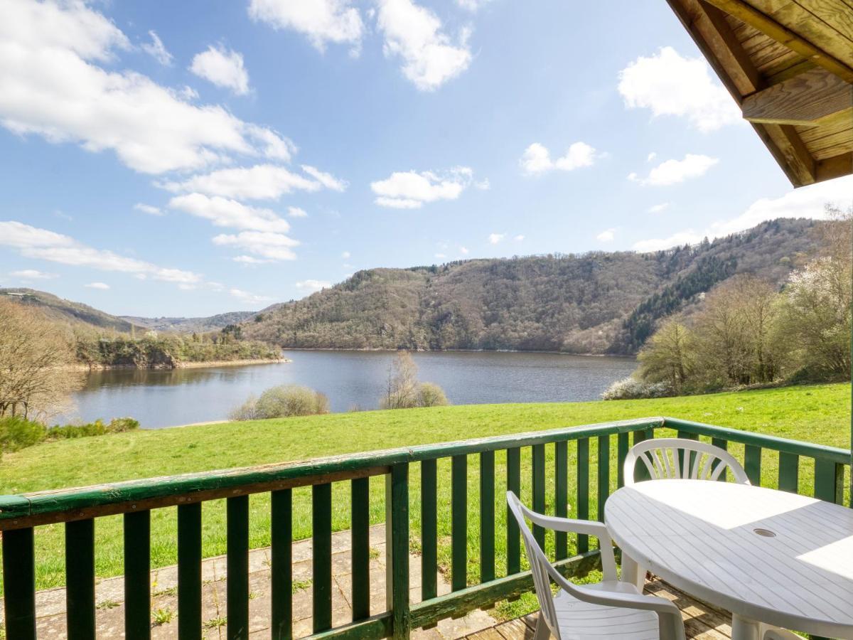 Vacanceole - Les Chalets De La Chazotte Saint-Jacques-dʼAmbur Exterior foto